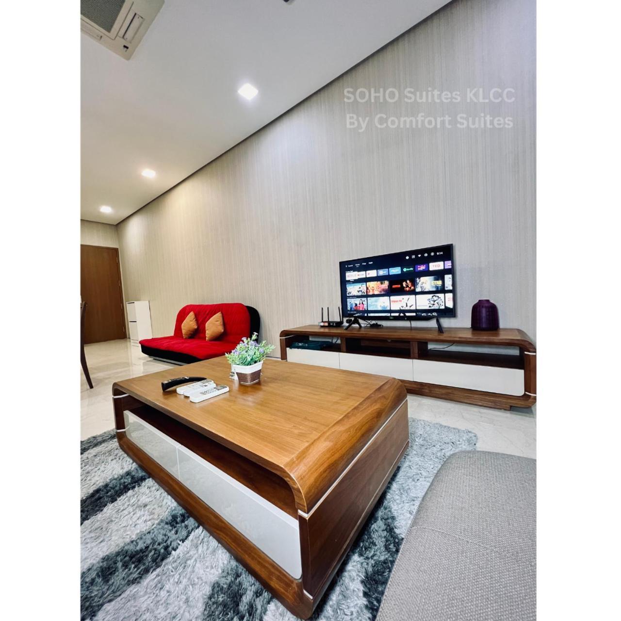 Soho Suites Klcc By Comfort Suites Kuala Lumpur Exterior photo